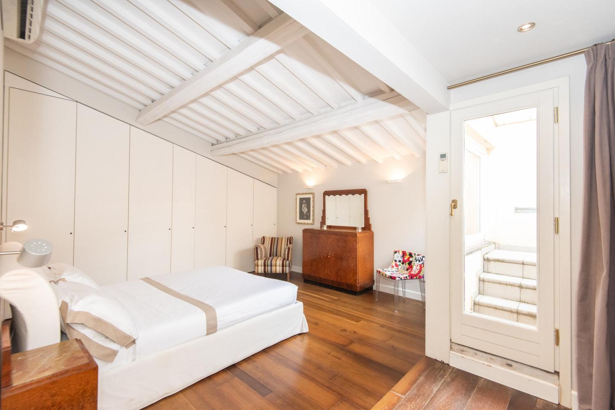 Giambologna Attic By Firenze Prestige Apartment ภายนอก รูปภาพ